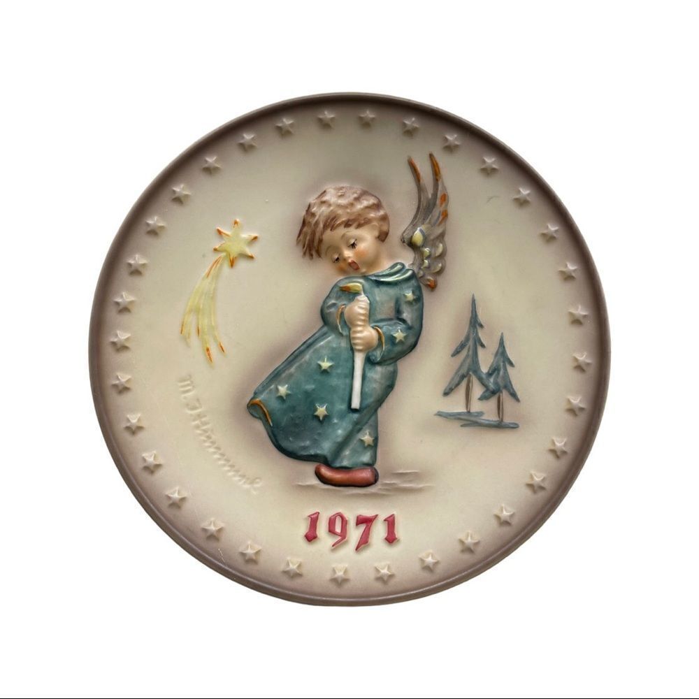 Vintage “Heavenly Angel” Hummel 1971 Annual Plate - 100th Anniversary